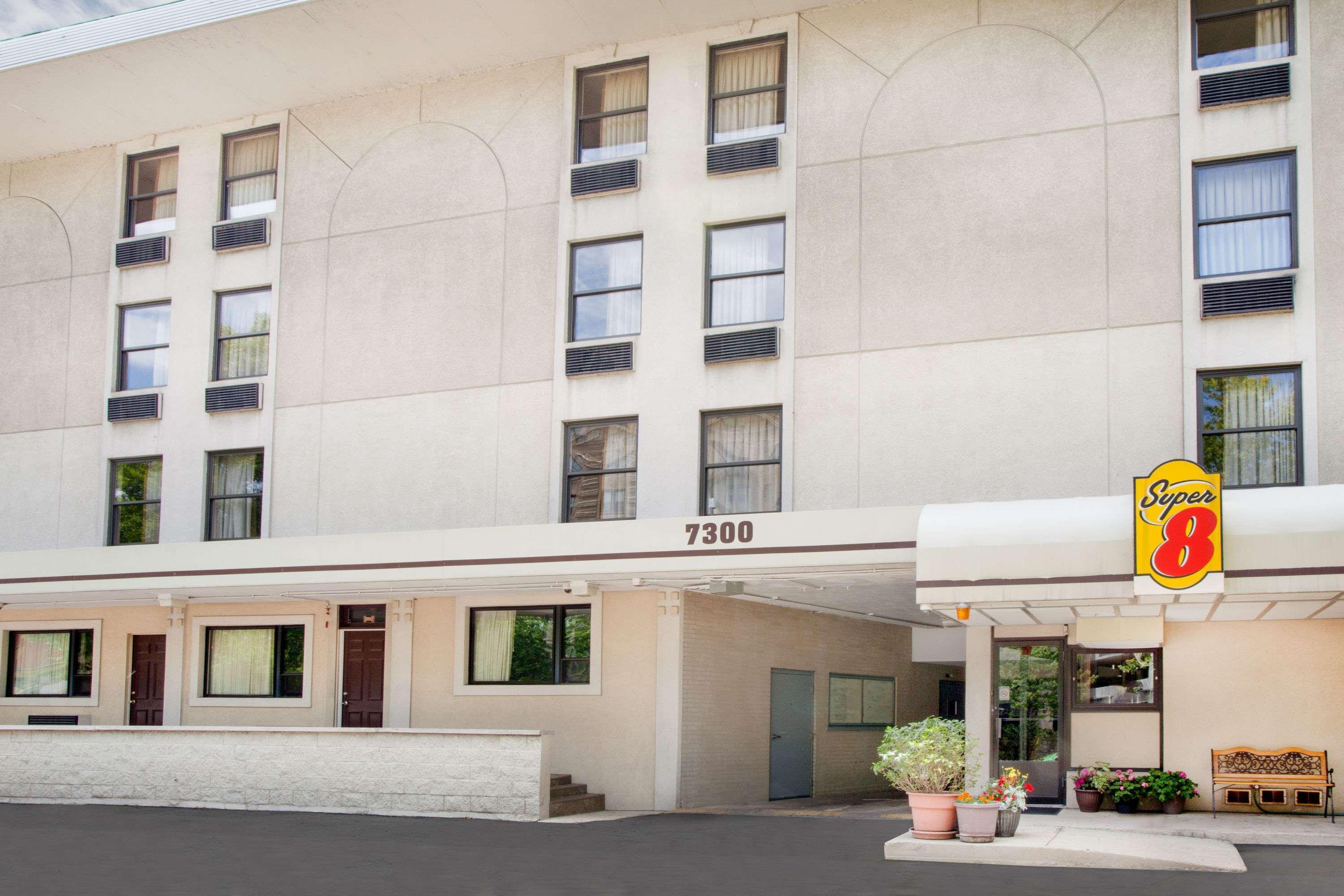 Hotel Super 8 By Wyndham Chicago Il Exterior foto