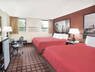 Hotel Super 8 By Wyndham Chicago Il Exterior foto